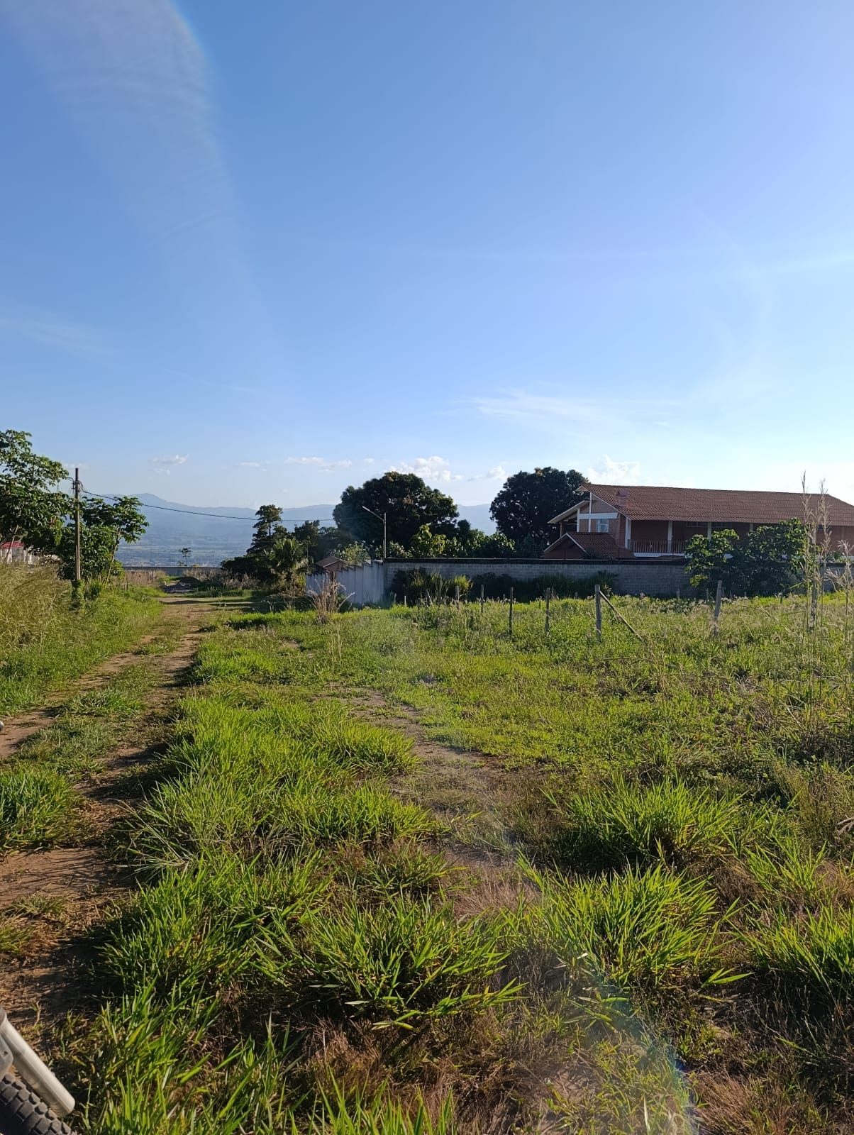 Se vende 02 Lotes pegados a 3 min. de la Av. Circunvalacion (1min Rancho Vista)