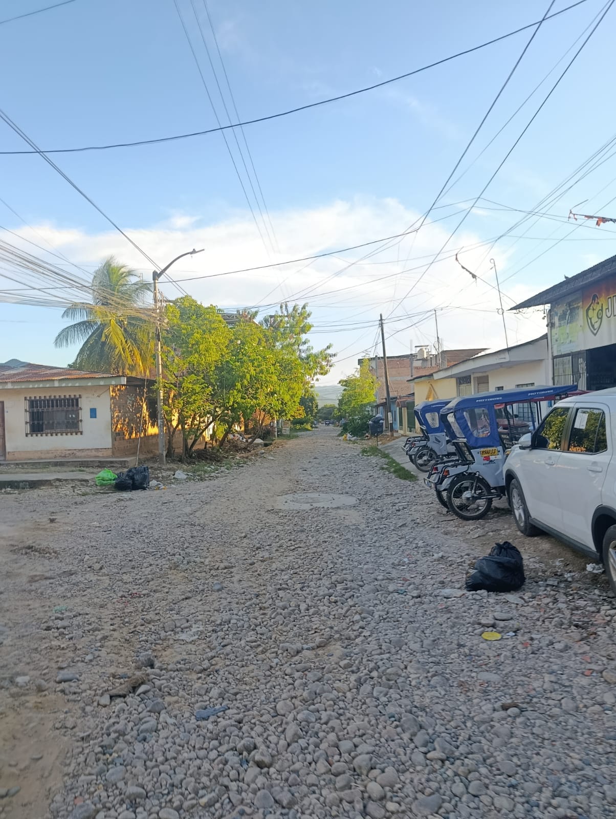 🏢 VENTA DE TERRENO EN ZONA COMERCIAL – BARRIO HUAYCO, TARAPOTO