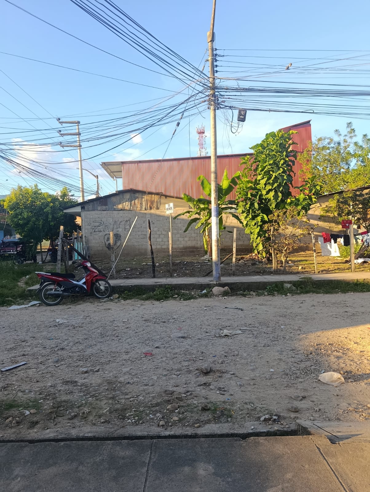 🏢 VENTA DE TERRENO EN ZONA COMERCIAL – BARRIO HUAYCO, TARAPOTO
