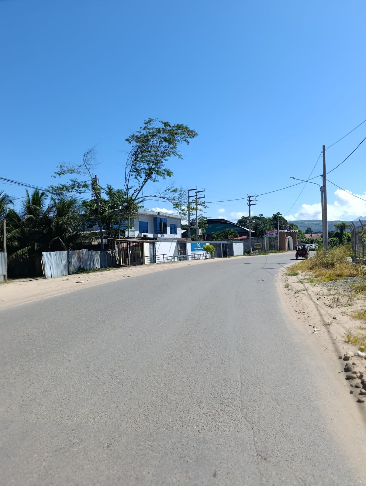 Se venden lotes en proyecto ubicado al costado del Centro Recreacional Oasis, en una zona altamente estratégica y con gran proyección comercial.