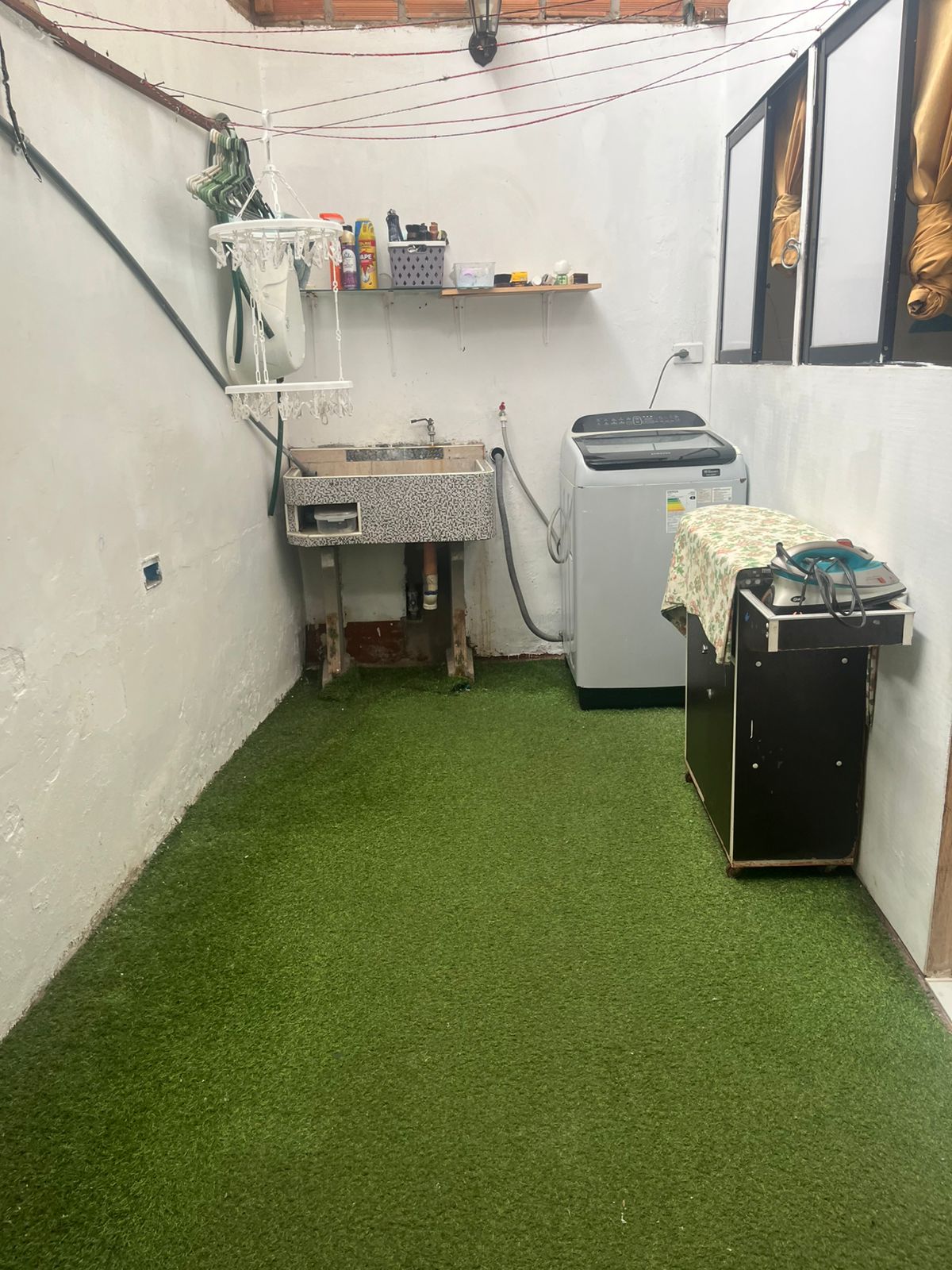 CASA VIVENDA / COMERCIAL
